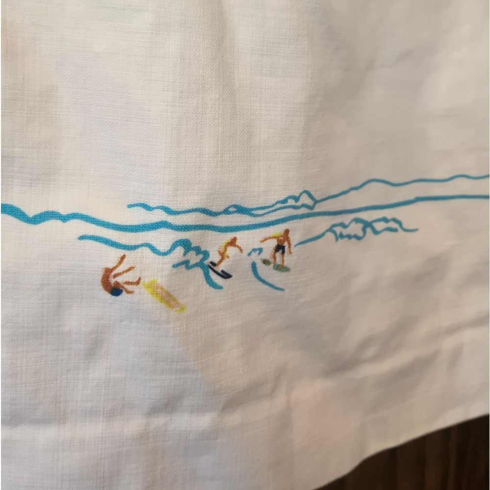 J CREW RARE VINTAGE Ivory Skirt with Malibu Beach Surfing Scene Print - Picture 7 of 11